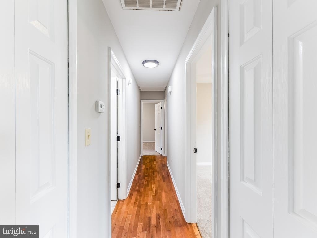 11802 Oakdale Court - Photo 7