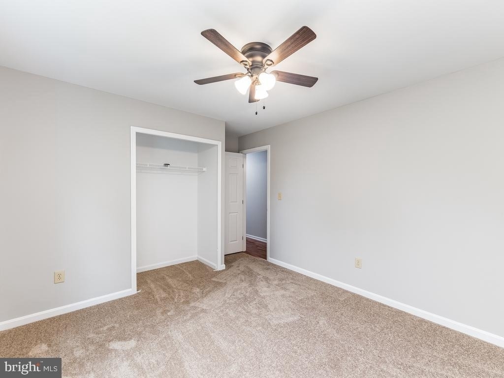 11802 Oakdale Court - Photo 10