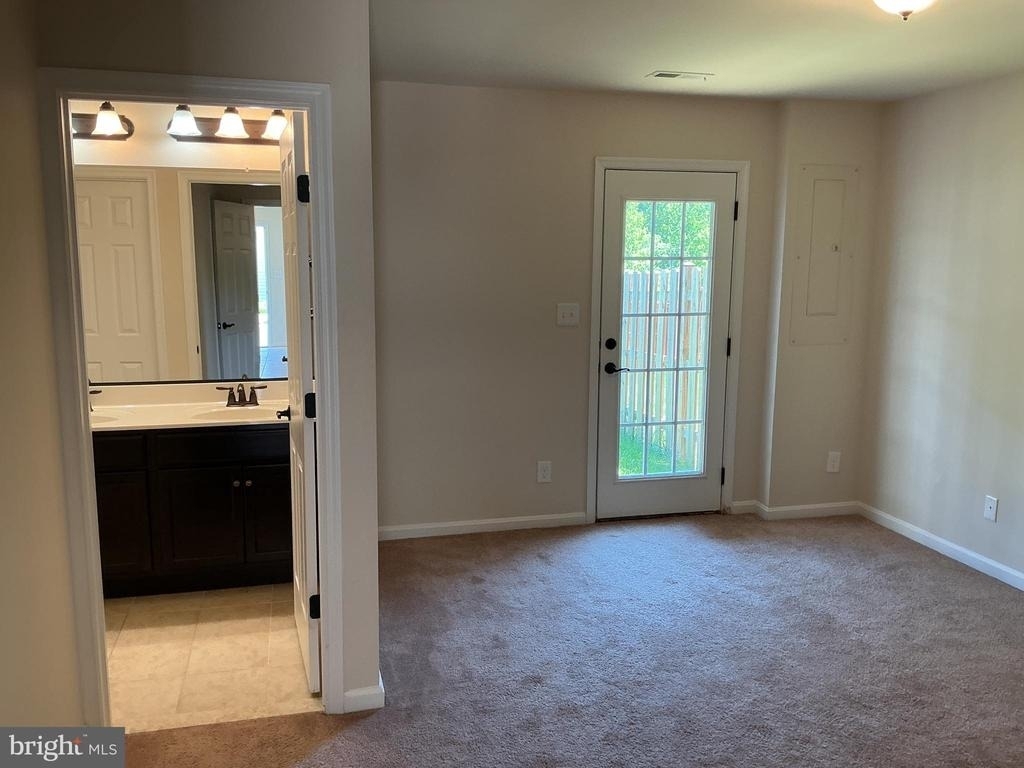 4629 Wensel Road - Photo 4