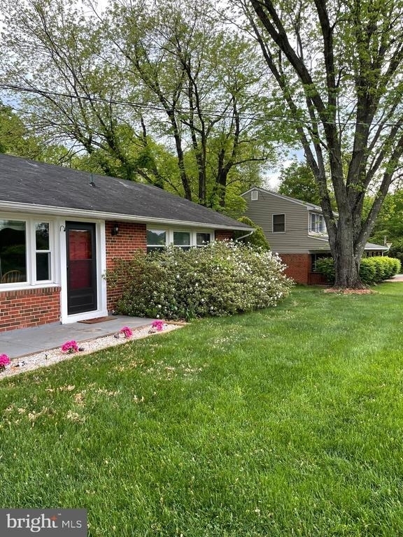 13209 Thornton Drive - Photo 1