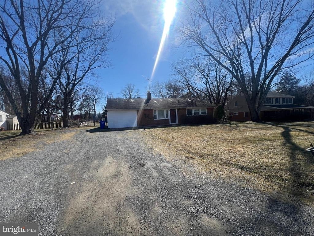 13209 Thornton Drive - Photo 3