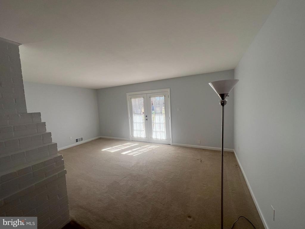 13209 Thornton Drive - Photo 7