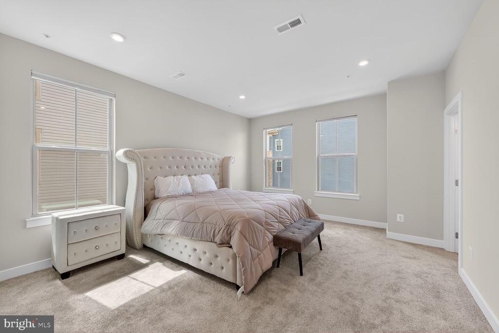 42548 Invergordon Terrace - Photo 14