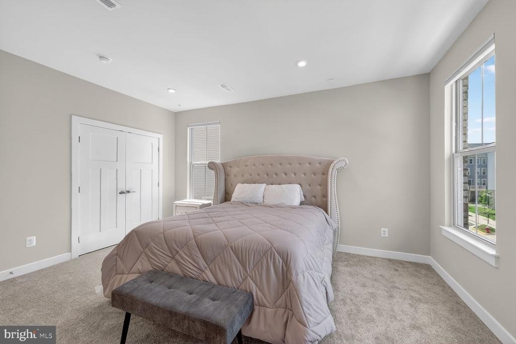 42548 Invergordon Terrace - Photo 16