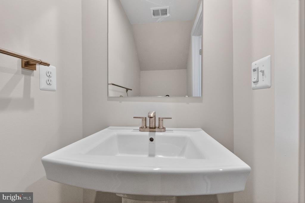 42548 Invergordon Terrace - Photo 6