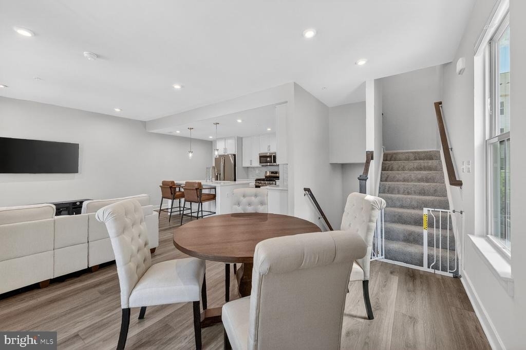 42548 Invergordon Terrace - Photo 12