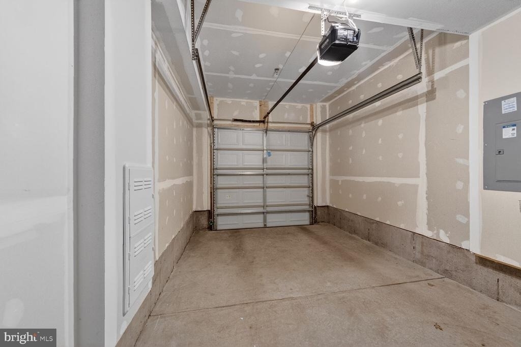 42548 Invergordon Terrace - Photo 28