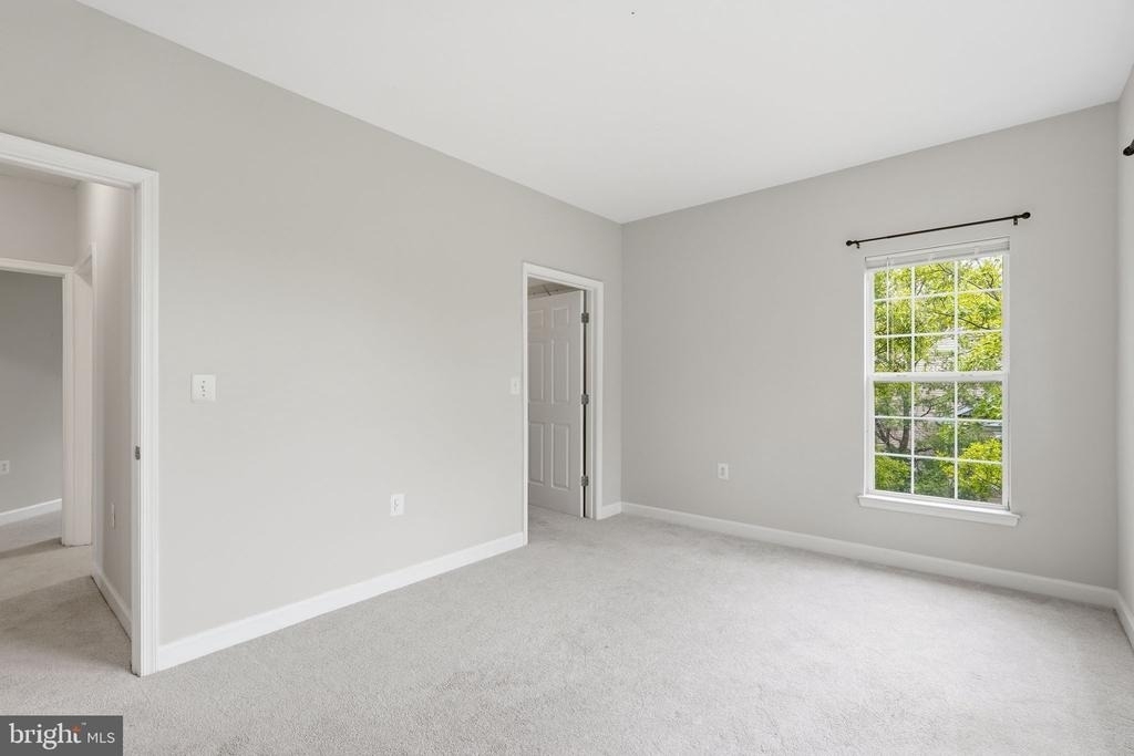 22607 Blue Elder Terrace - Photo 14