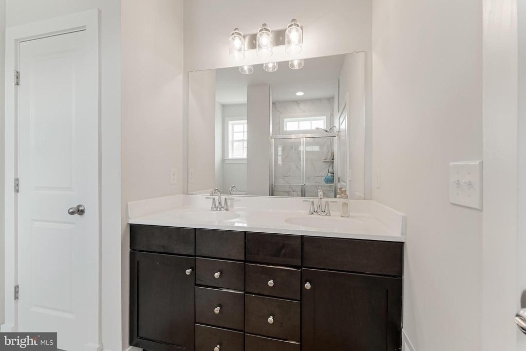 42403 Arcola Vista Terrace - Photo 24
