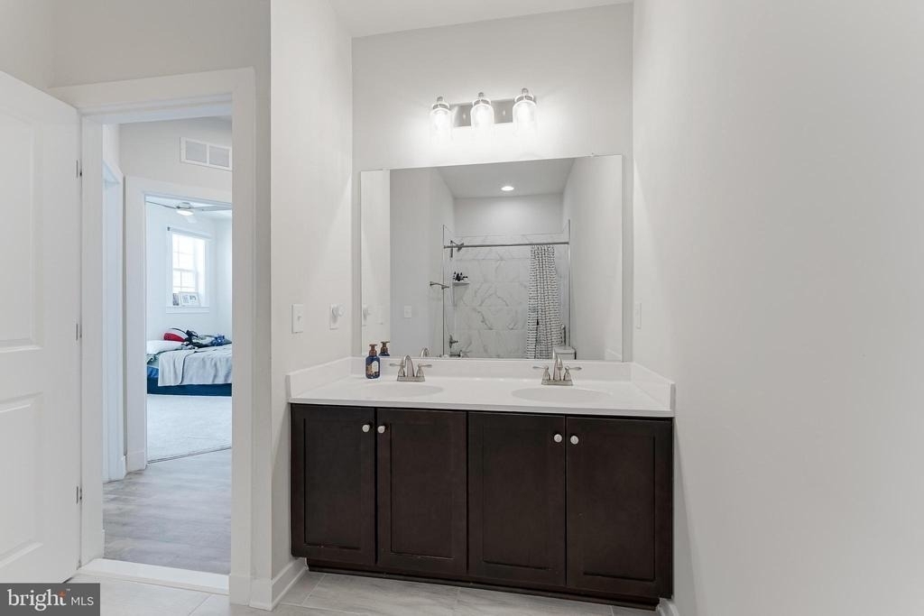 42403 Arcola Vista Terrace - Photo 31