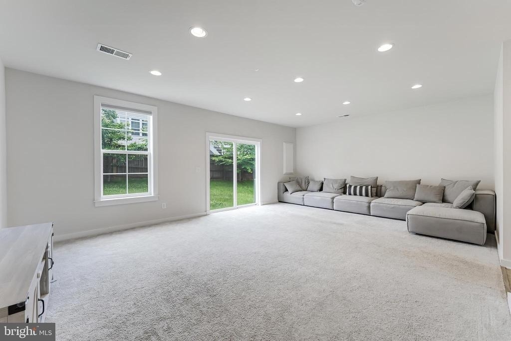 42403 Arcola Vista Terrace - Photo 38