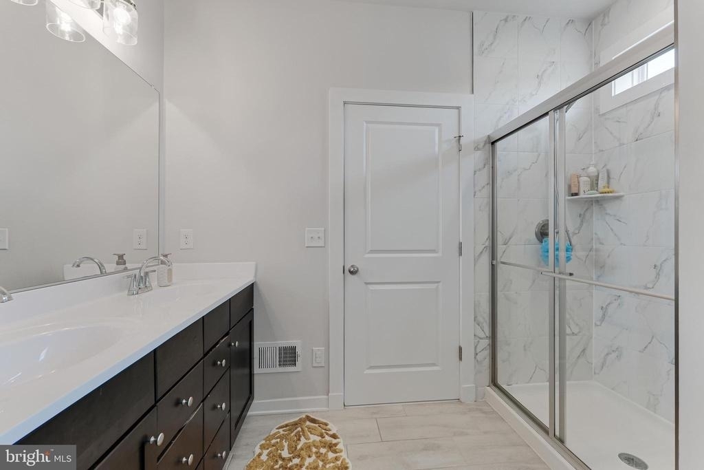 42403 Arcola Vista Terrace - Photo 19