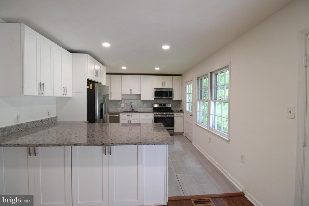 4918 Althea Drive - Photo 5