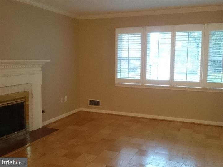 1415 Mayflower Drive - Photo 2