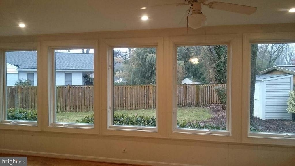 1415 Mayflower Drive - Photo 6