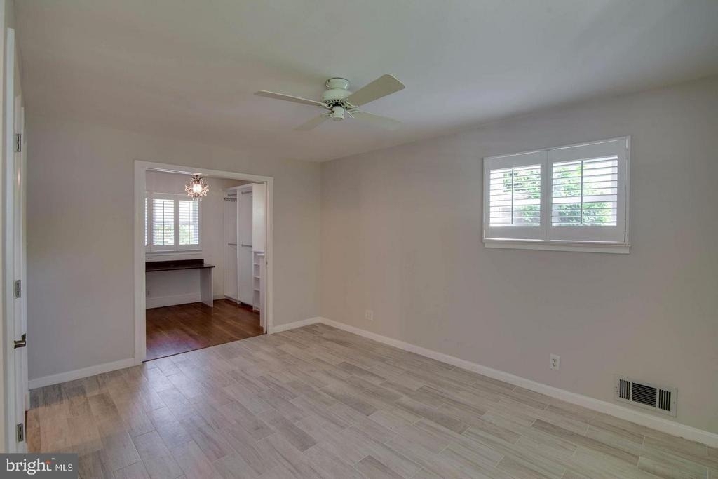 1415 Mayflower Drive - Photo 10