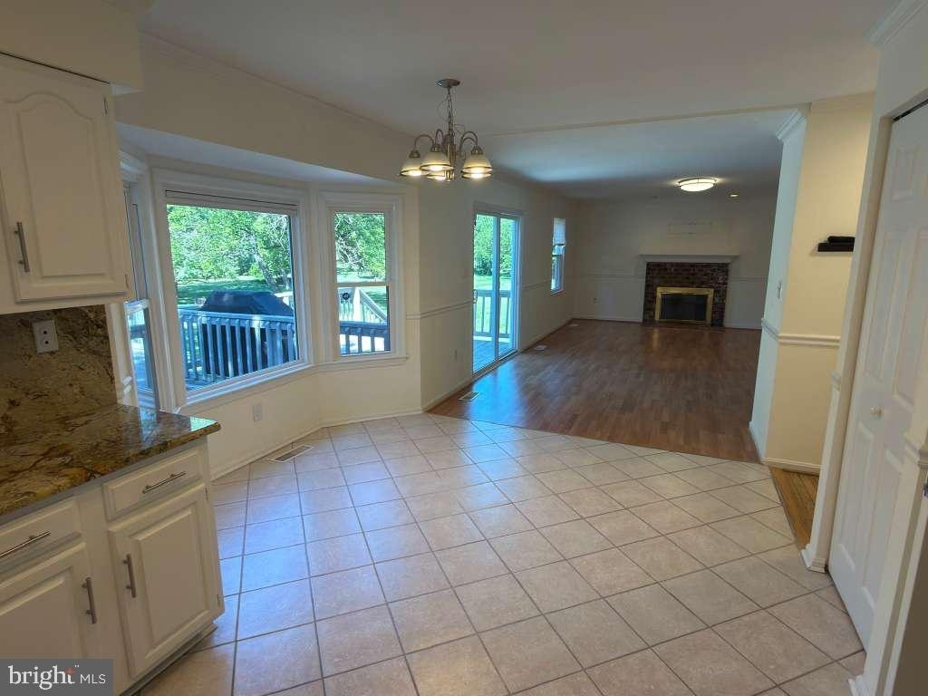 8201 Bell Lane - Photo 4