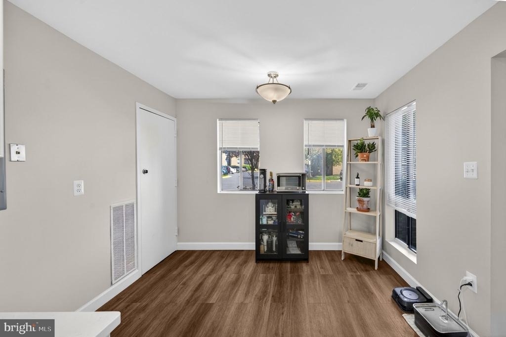 517 Florida Avenue - Photo 19