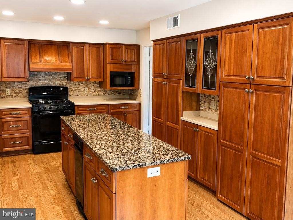 7327 Yates Court - Photo 7