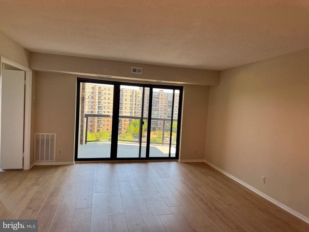 8360 Greensboro Drive - Photo 12