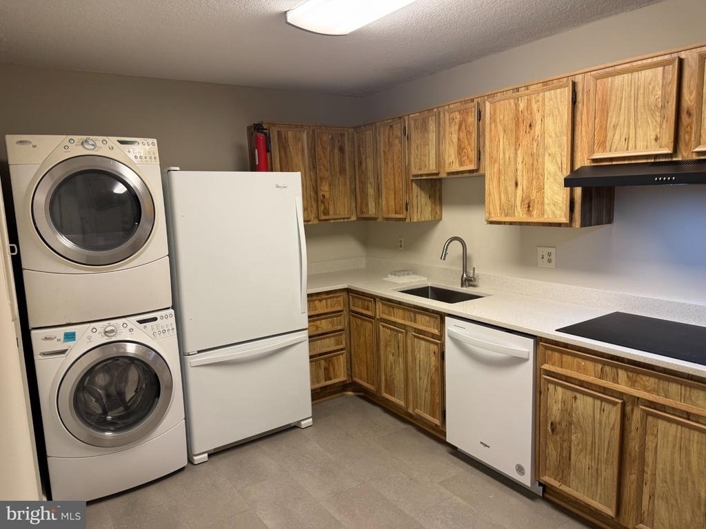 8360 Greensboro Drive - Photo 27