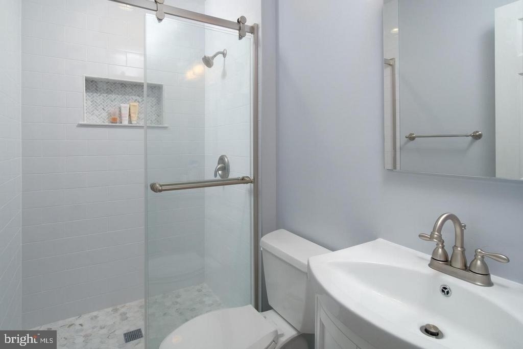1528 Westmoreland Street - Photo 10