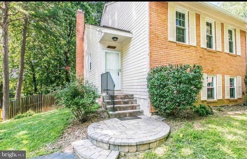 10050 Wood Sorrels Lane - Photo 0
