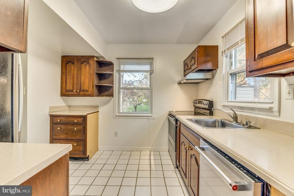 7732 Matisse Way - Photo 5