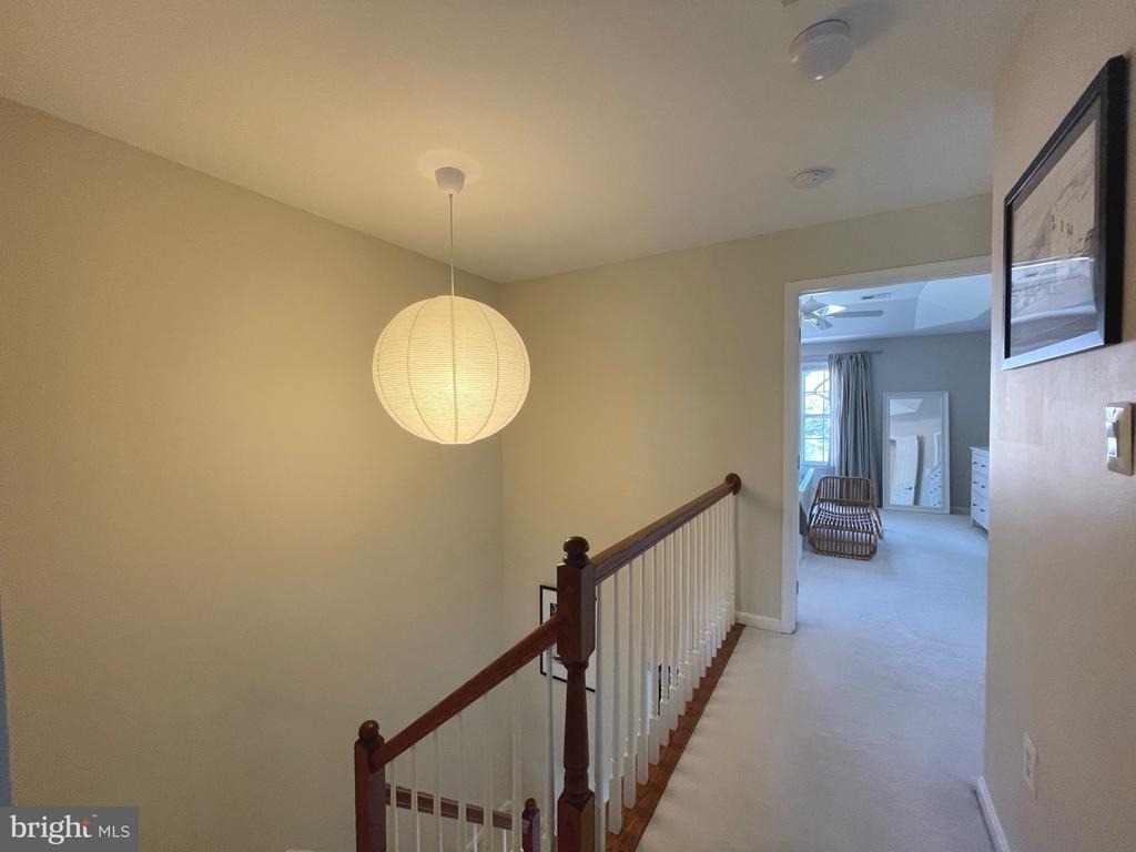 102 Lounsbury Place - Photo 15