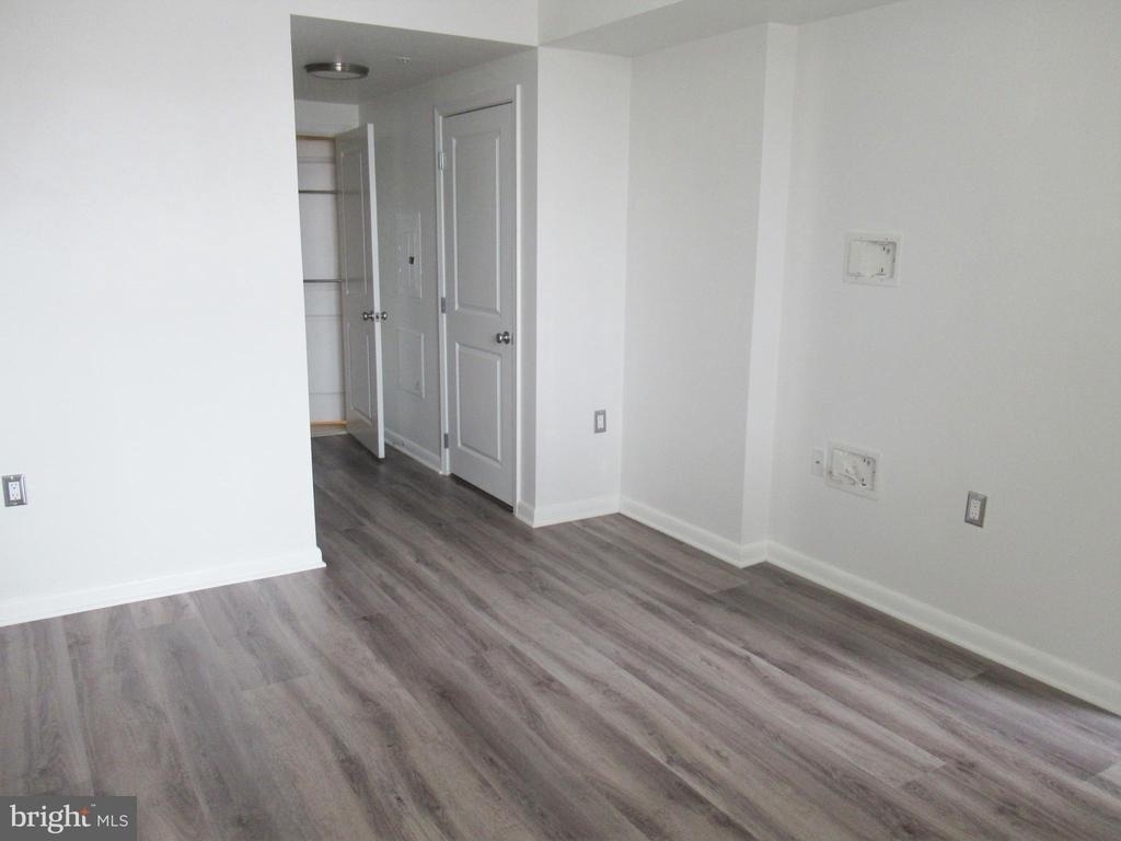 851 N Glebe Road - Photo 13