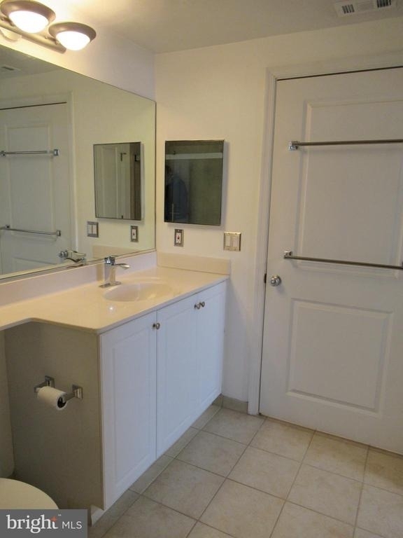 851 N Glebe Road - Photo 19