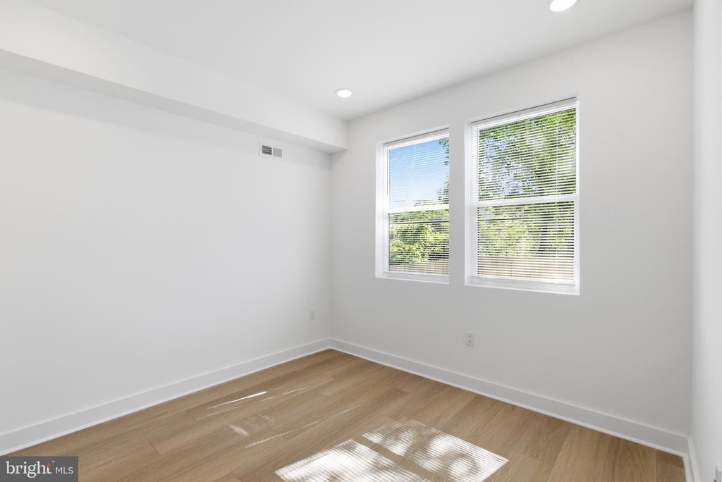 2505 N 11th Street - Photo 7