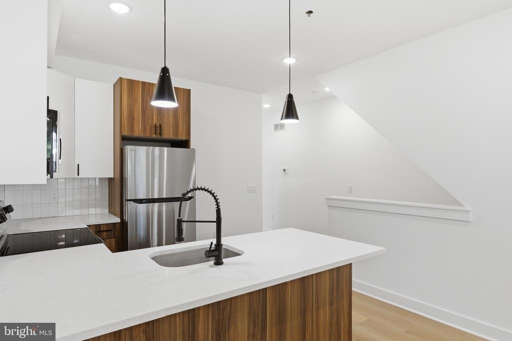 2505 N 11th Street - Photo 3