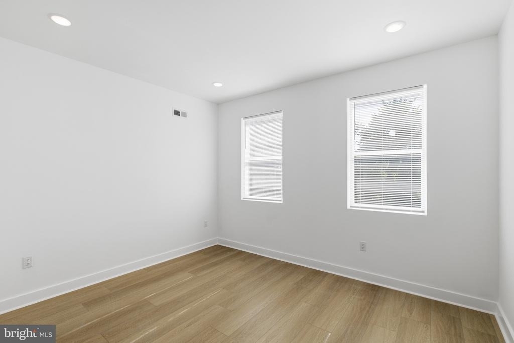 2310 N Sydenham Street - Photo 4