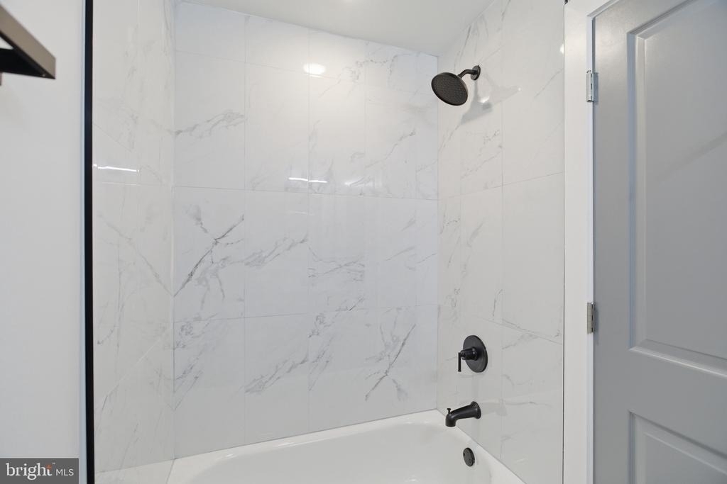 2123 N 9th Street - Photo 6