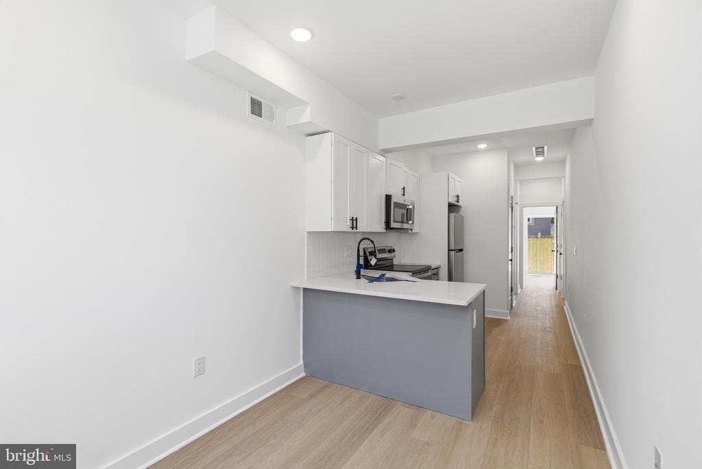 2123 N 9th Street - Photo 1