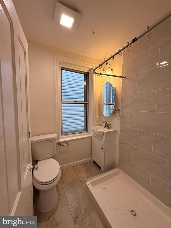 2127 Tasker Street - Photo 5