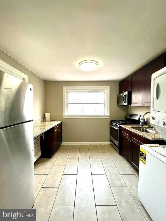 2127 Tasker Street - Photo 0