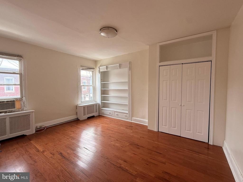 2127 Tasker Street - Photo 3