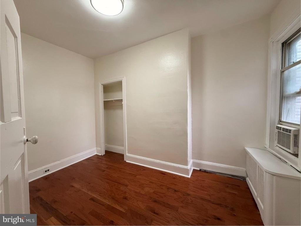 2127 Tasker Street - Photo 4