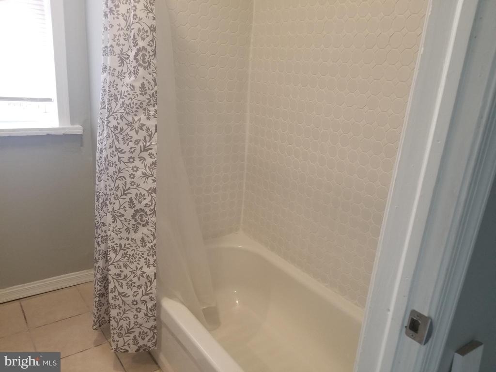 2516 Cecil B Moore Avenue - Photo 5
