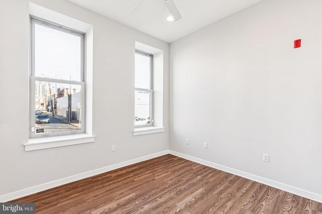 1418 Christian Street - Photo 8