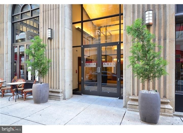 1425 Locust Street - Photo 14
