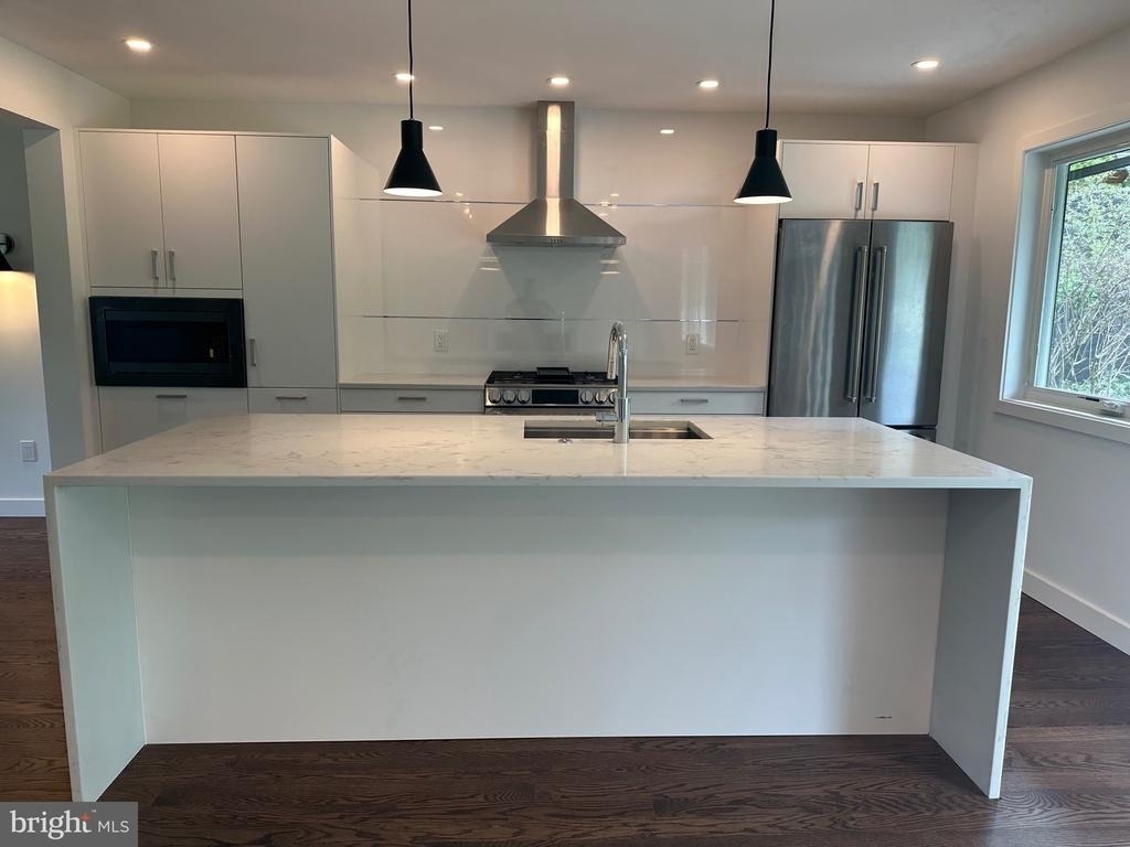 713 Woodfield Road - Photo 32