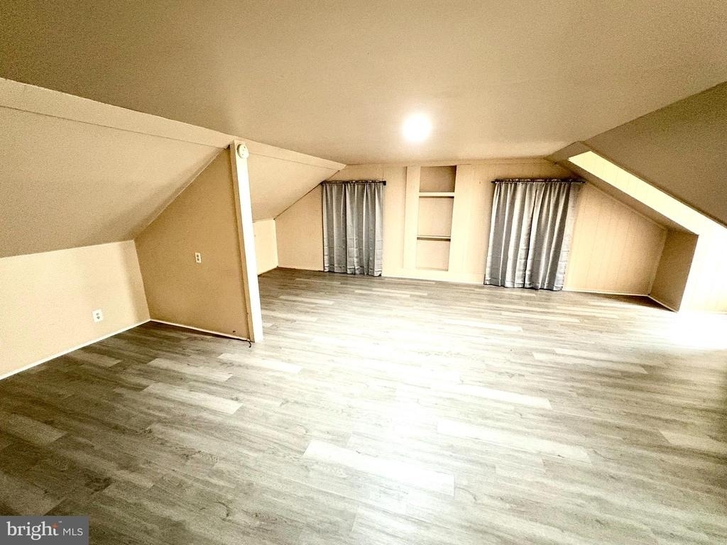 35 N 10th Street - Photo 2