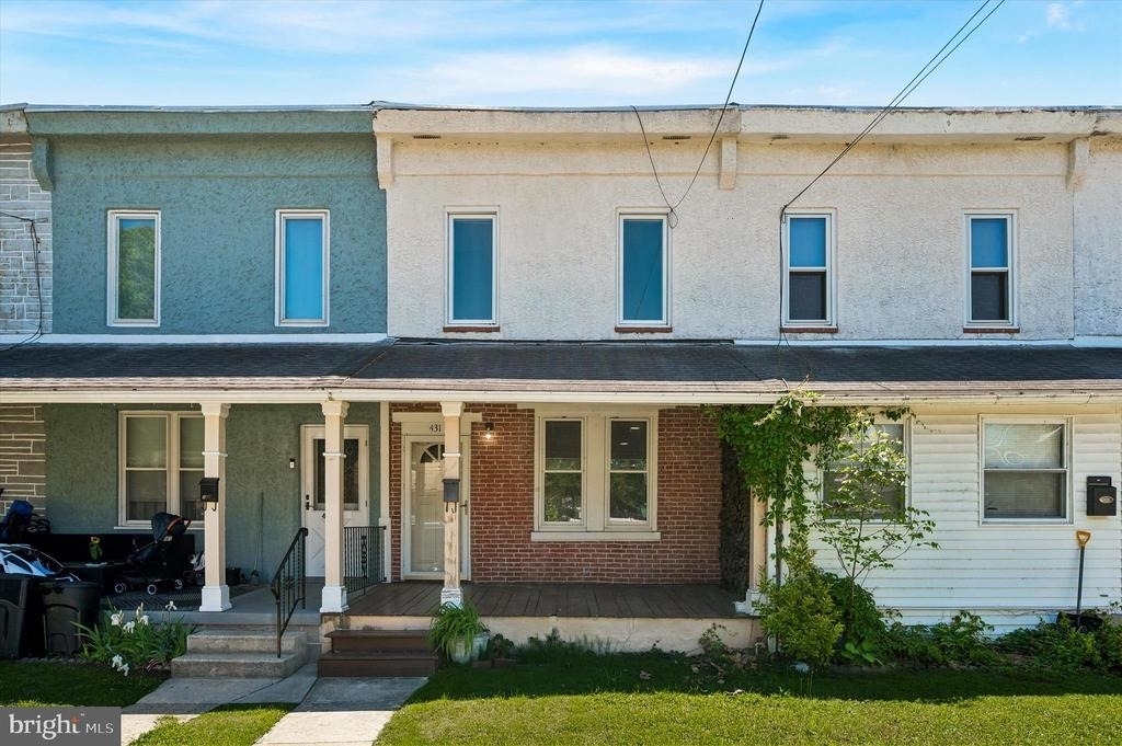 431 Iroquois Street - Photo 0