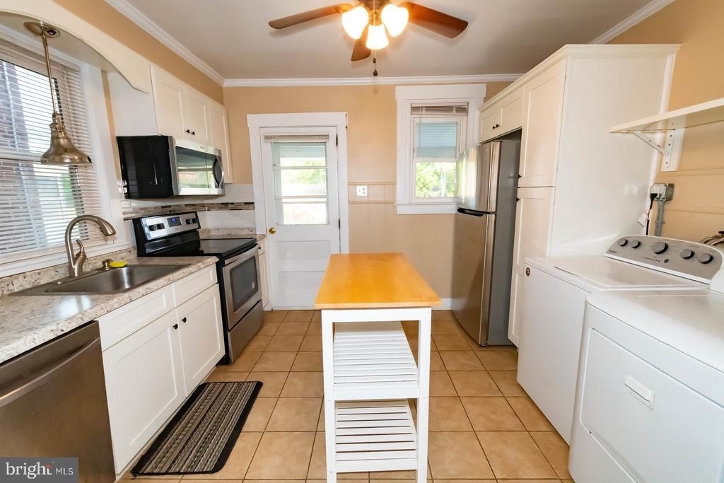 335 Stuart Avenue - Photo 5