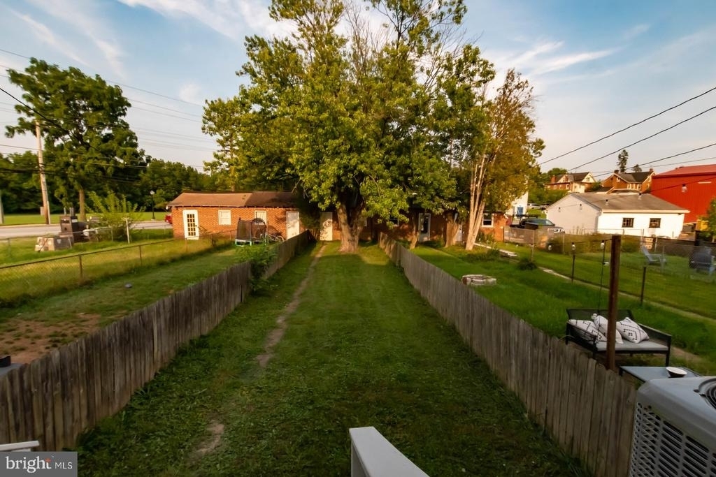 335 Stuart Avenue - Photo 13