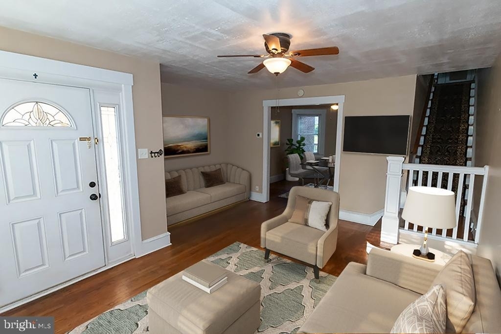 335 Stuart Avenue - Photo 2