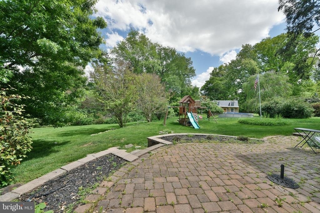 966 Paige Court - Photo 34